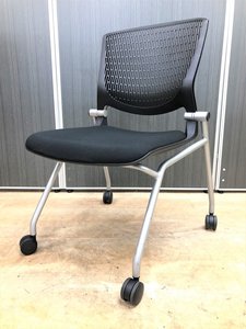 オカムラ製　グラータ　ネスティングチェア【人気のブラック】