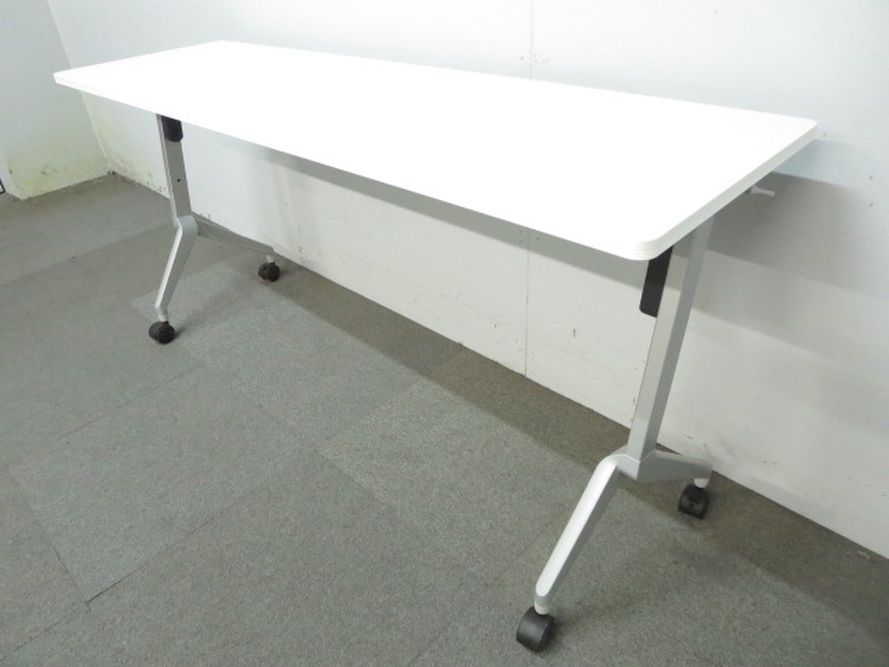 【中古】リーフライン KTT-1202PAW コクヨ/KOKUYO スタックテーブル(長机/折りたたみ/会議用) 193404
                        リーフライン KTT-1202PAW
                                    中古
            