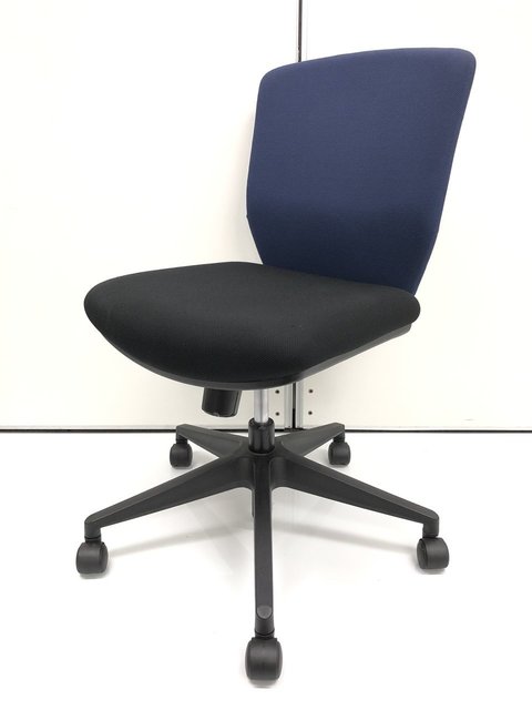 【中古】NEXIS   プラス（PLUS） 肘無ローバックチェア