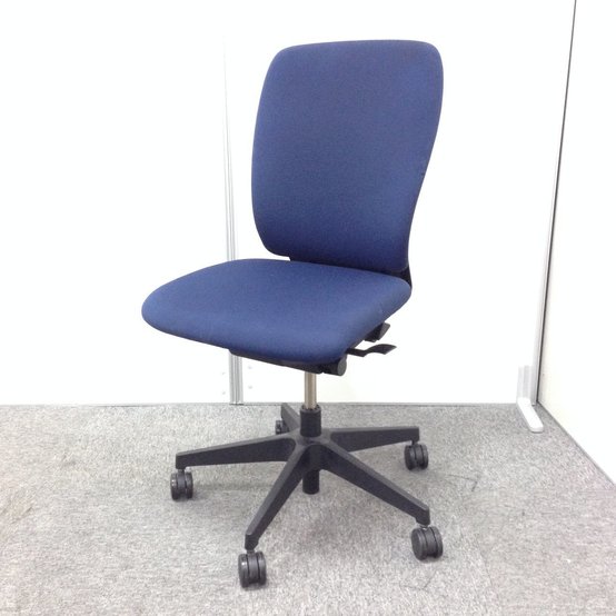 【中古】フルゴ   イトーキ（ITOKI） 肘無ローバックチェア