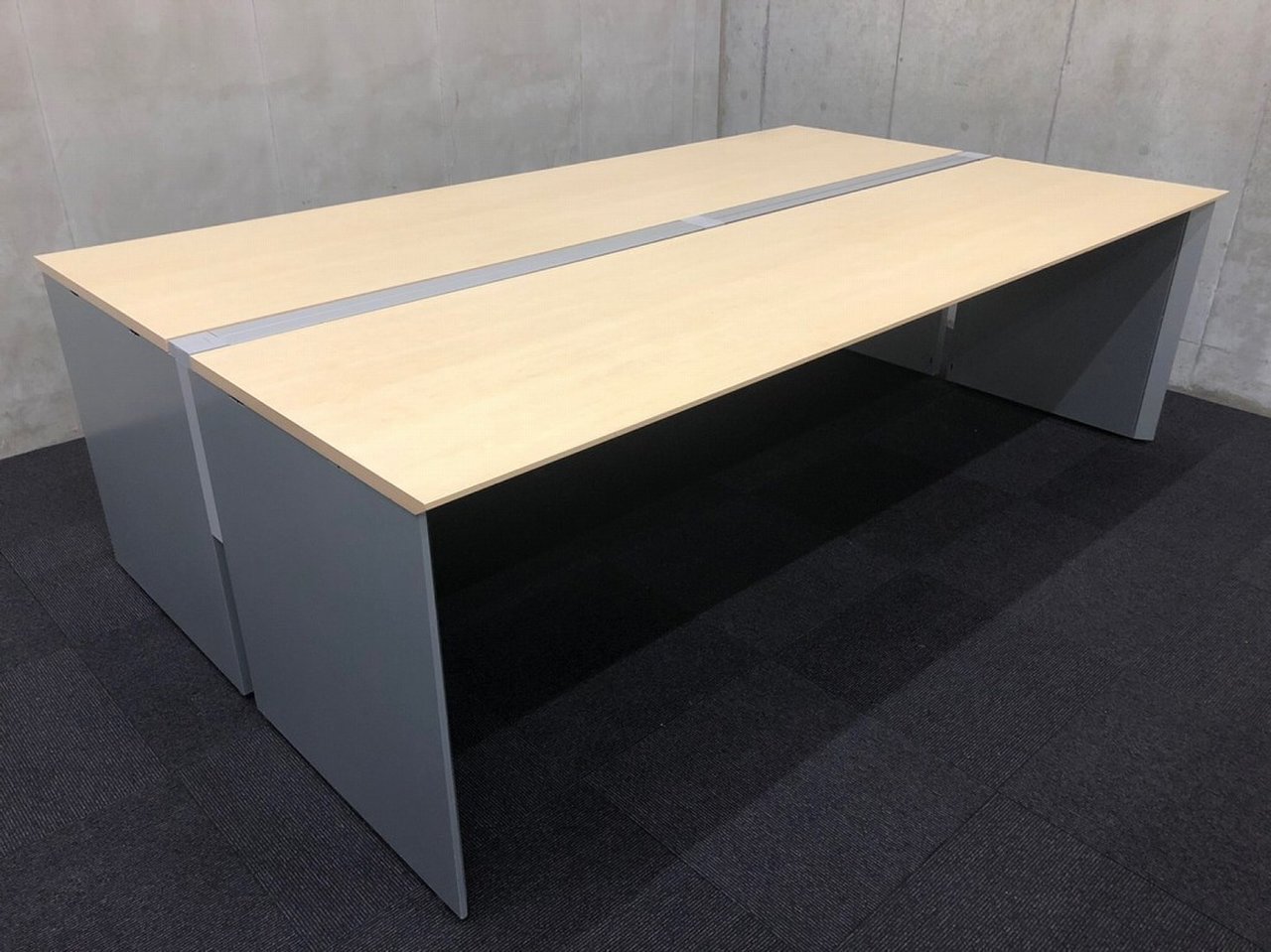 コクヨ製　ワークヴィスタ　ナチュラルカラー　W2400　フリーアドレスデスク　4名様用におすすめ！【倉庫在庫】
                        ワークヴィスタ 
                                    中古
            