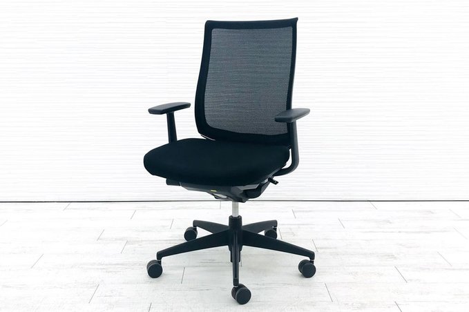 定価約14万【高級感あるチェア】コクヨ製ベゼルチェア/テクスチャードメッシュ/デザインアーム※倉庫在庫品