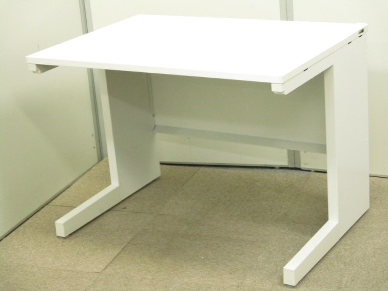 【ホワイト】【W1000】【内田洋行】【京都・滋賀】
                        その他シリーズ
                                    中古
            