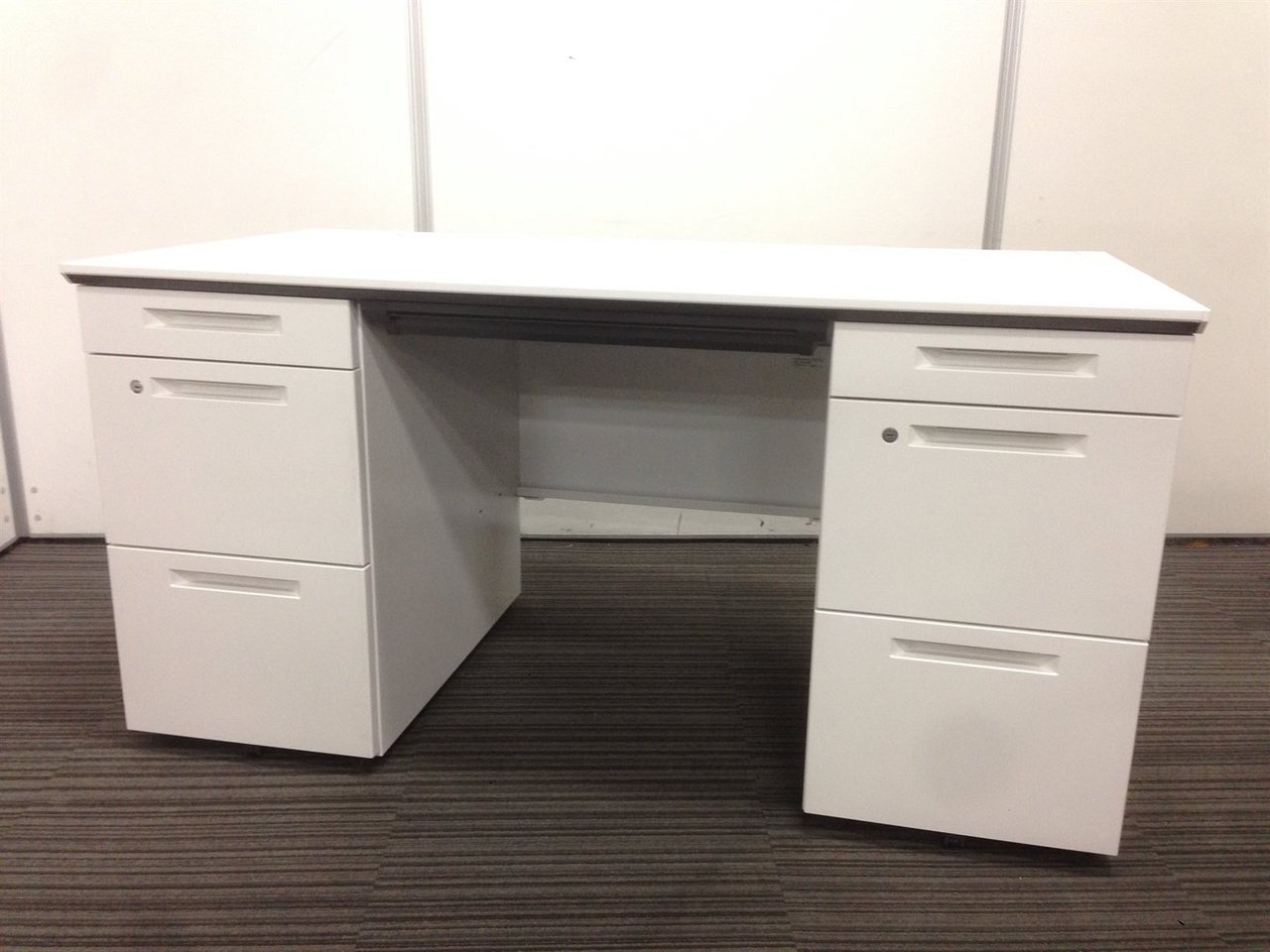 【ロット入荷】【ホワイト】【コクヨ/アイエス】【京都・滋賀】
                        アイエス 
                                    中古
            