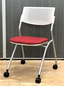 【24脚入荷】明るいカラーのミーティングチェア！ロットでご案内【中古】【オフィス家具】【東京】【大阪】【愛知】【岐阜】【長野】【滋賀】