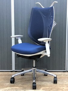 【4脚入荷】イタルデザインとのコラボレーション！ハイクオリティなオフィスチェア【中古】【オフィス家具】【東京】【大阪】【愛知】【岐阜】【長野】【滋賀】