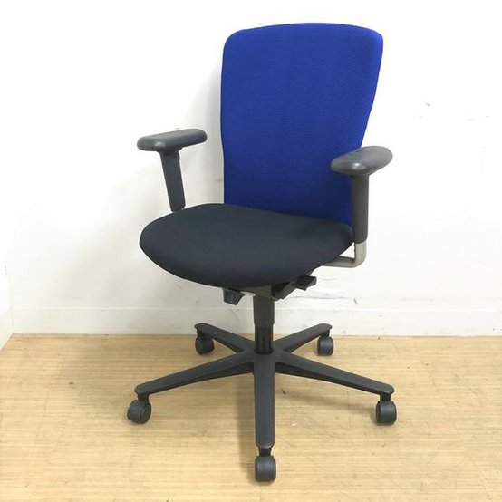 【中古】ルディオ   ウチダ（UCHIDA) 肘付ハイバックチェア