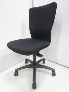 【定番チェア！】 オカムラ okamura カロッツァ ブラック ハイバック 【中古品】【新大阪】【北区】【淀川区】【北摂】【起業】 