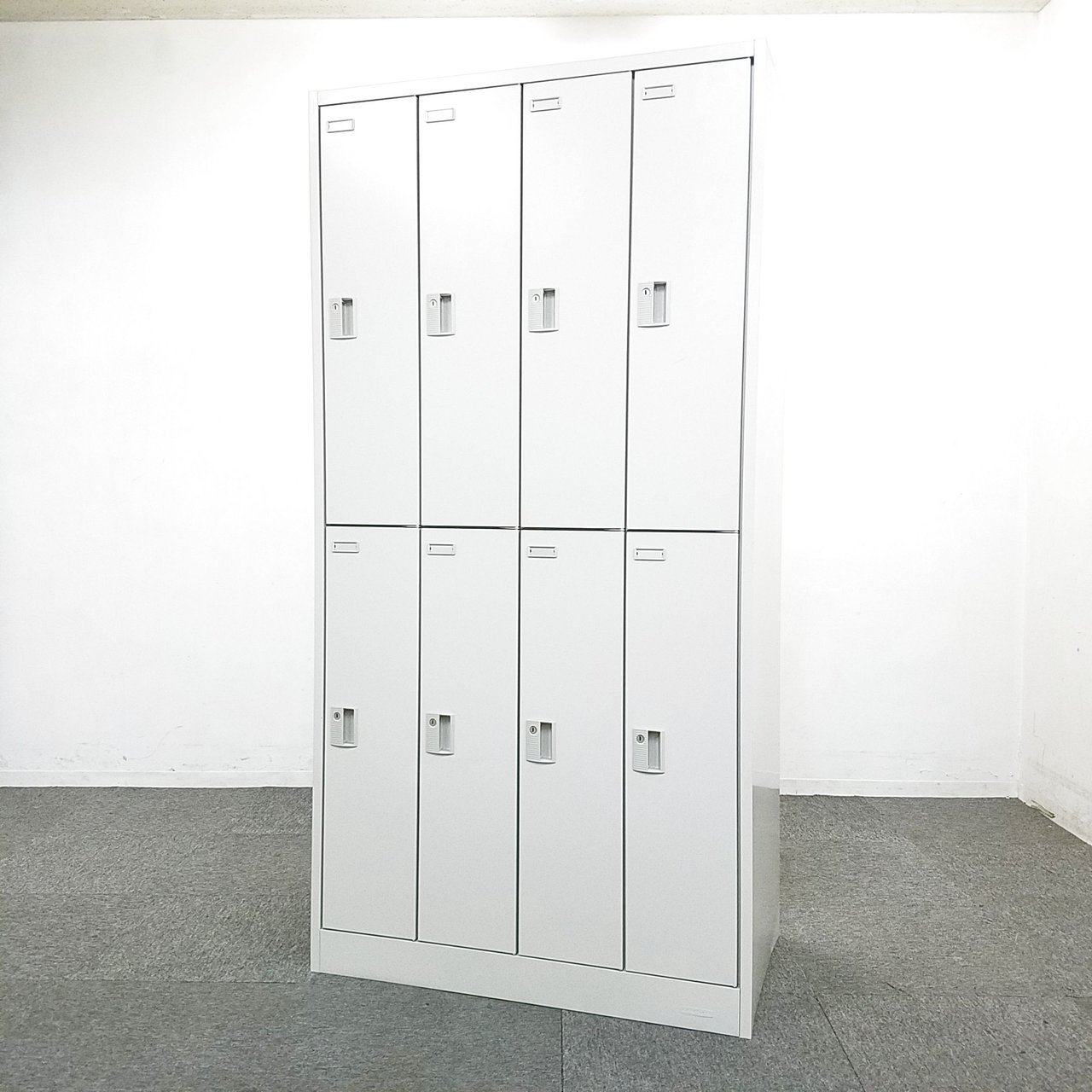 【中古　ロッカー】オカムラ製　8人用ロッカー入荷！　更衣室に最適！
                        FZ 
                                    中古
            