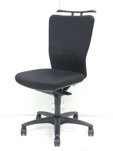 【法人向けチェア】無難なチョイス！オフィスを黒色にまとめたいお客様へ。