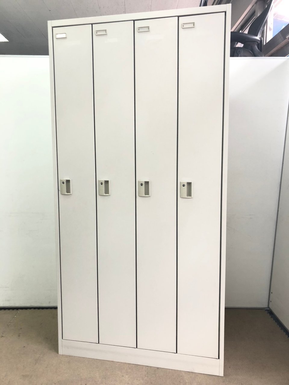 【定番商品！】1番売れる4名用が入荷しました！安心のオカムラ製です！お早めにお問い合わせください！
                        FZ 
                                    中古
            