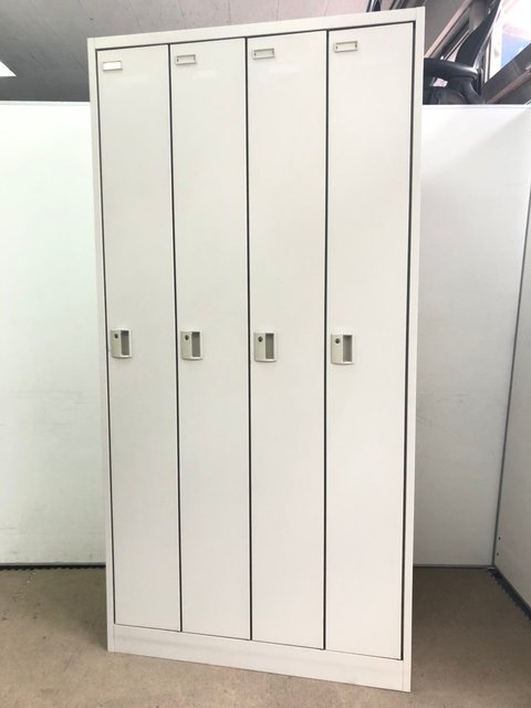 【中古】FZ   オカムラ（okamura） 4人用更衣ロッカー