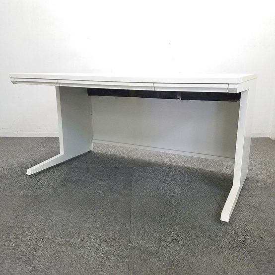 【中古】アドバンス   オカムラ（okamura） 平机