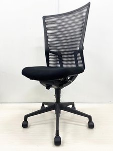 【訳あり特価品！】■ウチダ　アクトディアチェア　ブラック　※ハンガー外し跡あり