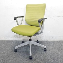 【8脚入荷】明るいライトグリンカラー！デザインも良い座る人を選ばないチェア！エピオスチェア☆中古　高級チェア　テレワーク