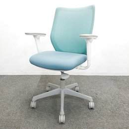 【2脚入荷】オカムラ製ローバックチェア入荷！長時間のオフィスワークでも快適な座り心地のチェア!! 中古 オフィス 家具 リサイクル 環境 テレワーク