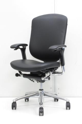 【中古】コンテッサ  オカムラ（okamura） 肘付ハイバックチェア