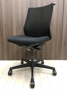 綺麗で流行りのメッシュ！オカムラ/フルーエント/ブラック