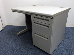 定番片袖机　ウチダ　フィード　※お写真はW1000のものです　※ペントレー・仕切りは付属しません