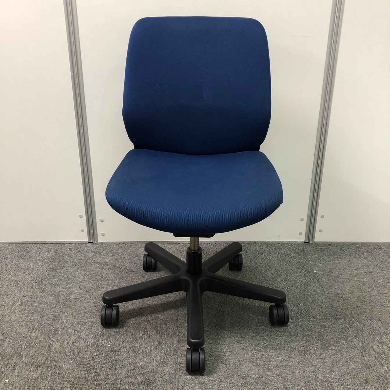 オカムラ
                        CX
                                    中古
            