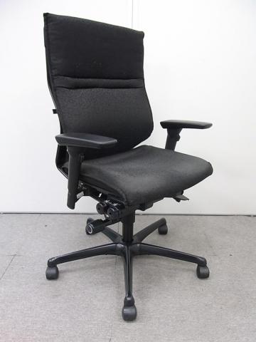 【中古】ナビオ  オカムラ（okamura） 肘無ローバックチェア