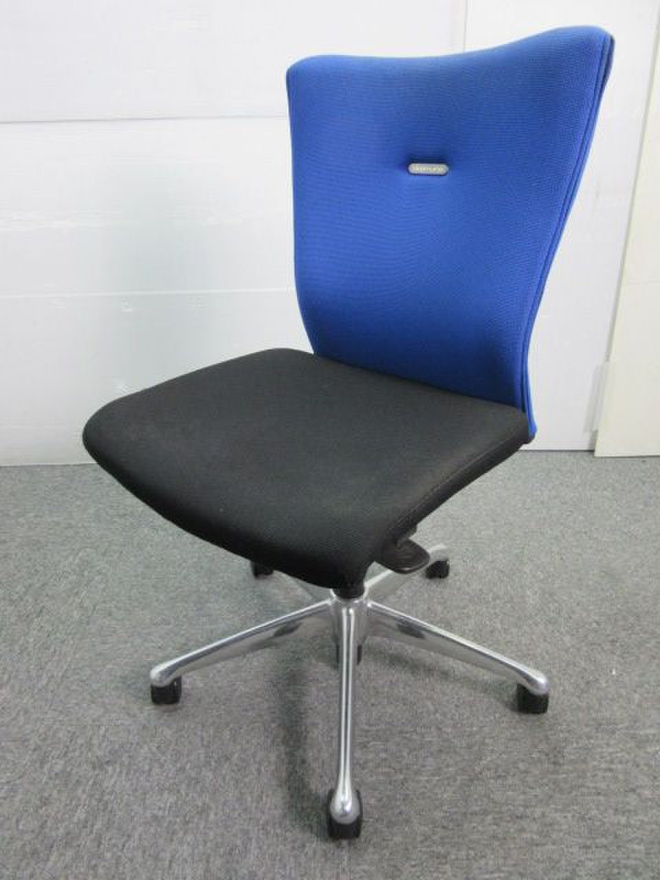 atestwstfdasdfdagaa
                        コンテッサ
                                    中古
            