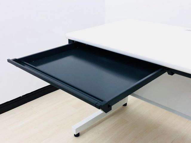 【中古】CZ  イトーキ（ITOKI） 片袖机