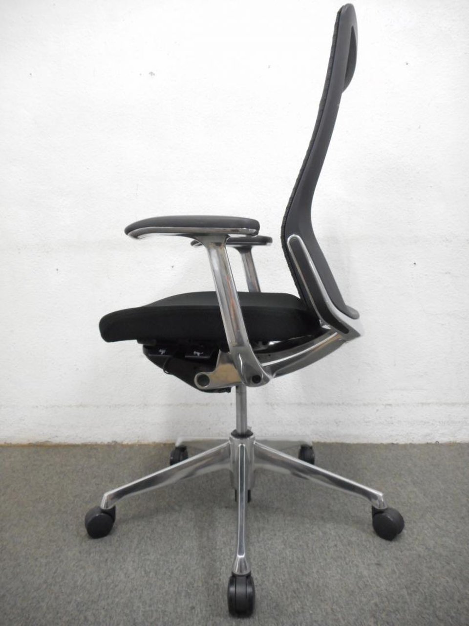 testes
                        バロン
                                    中古
            