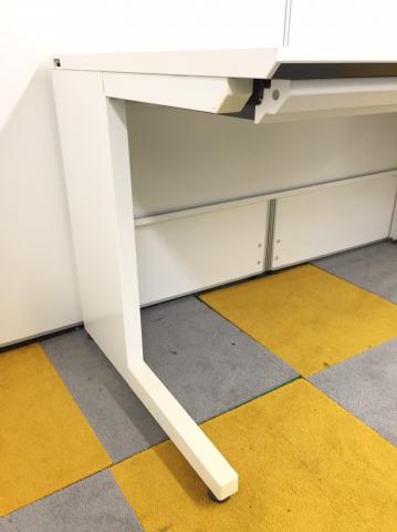 【中古】アドバンス  オカムラ（okamura） 平机