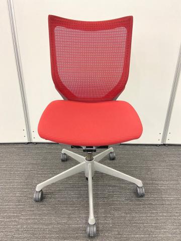 【中古】カロッツァ  オカムラ（okamura） 肘無ローバックチェア