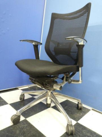 【中古】バロン  オカムラ（okamura） 肘付ハイバックチェア