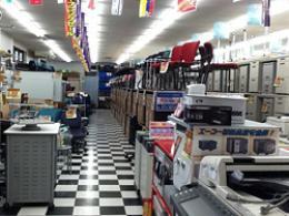 埼玉本店店内写真2